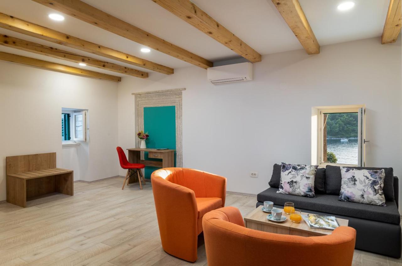 Holiday Home Anamarija 챠브타트 외부 사진